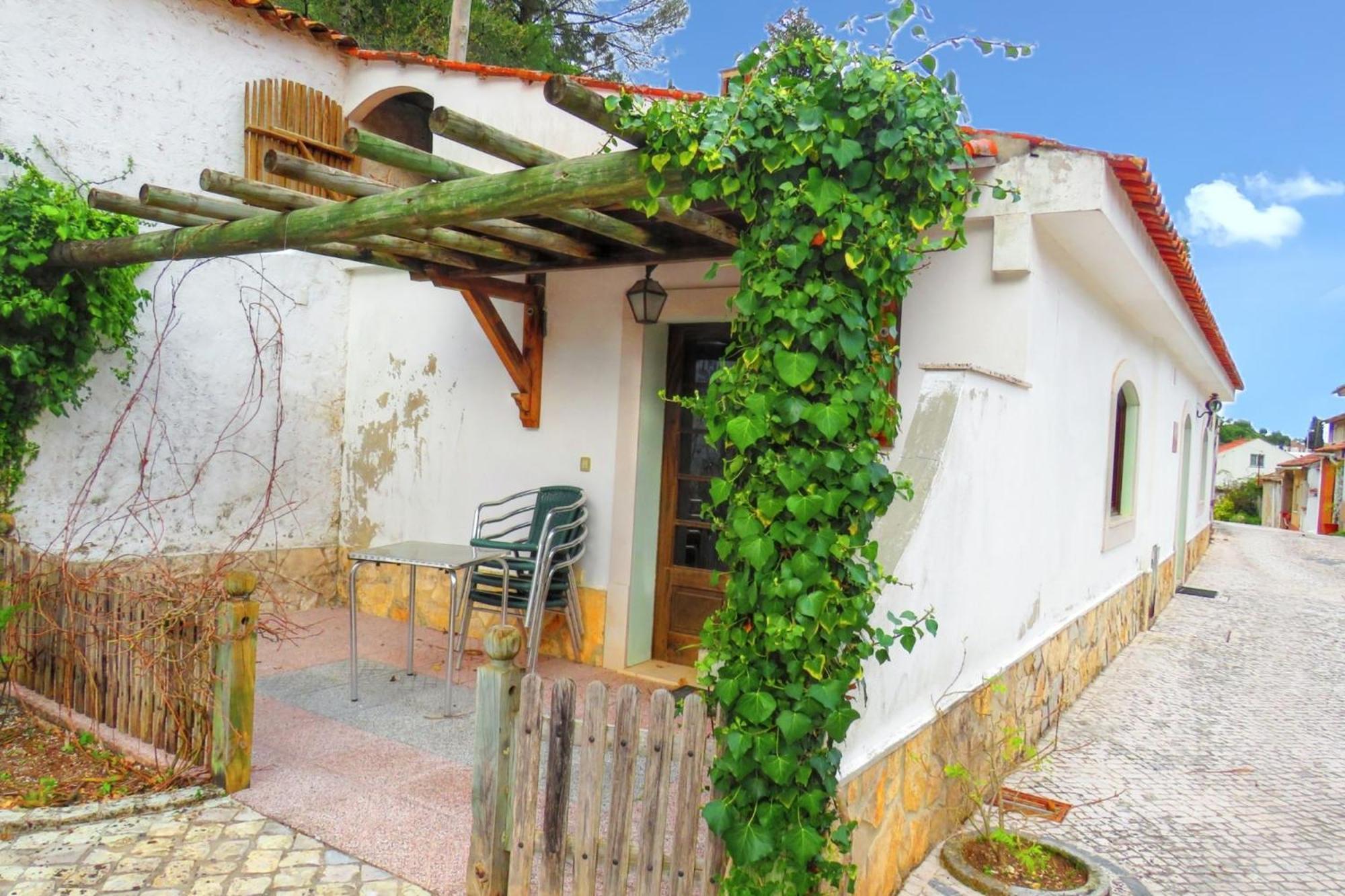 Bicentennial House In Porto De Mos With Mountain View And Pool Porto de Mós Exterior foto